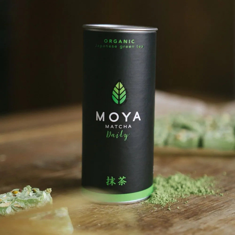Moya organic daily matcha green tea in a 30 g package with matcha powder.