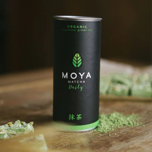 Moya organic daily matcha green tea in a 30 g package with matcha powder.